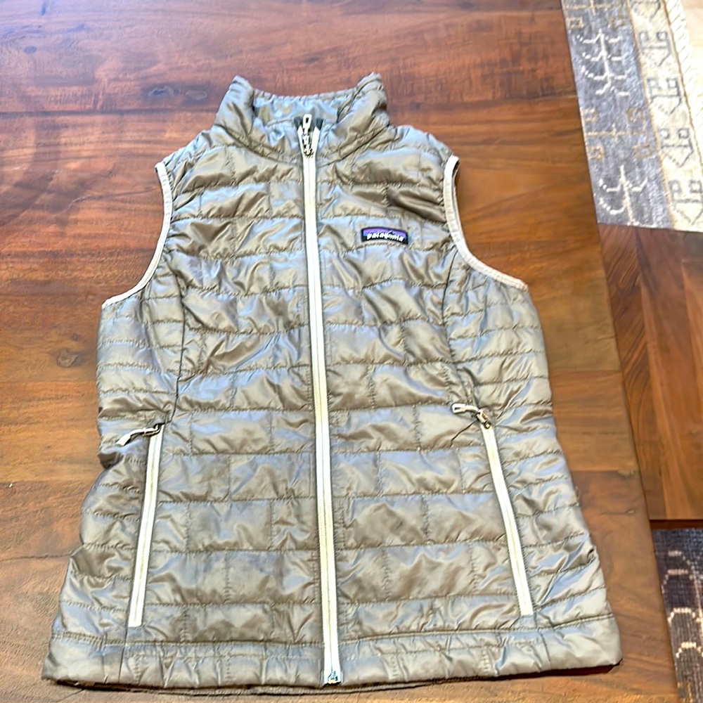 Patagonia vest